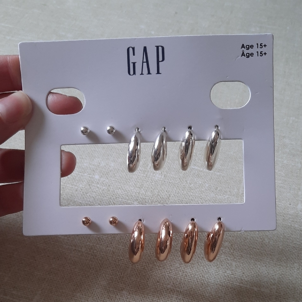Gap Women Earrings Set 6
